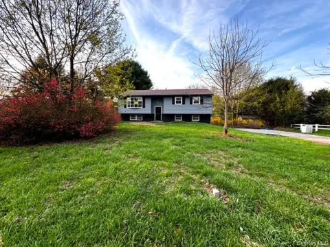 7 Jonathan Drive