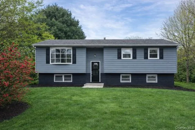 7 Jonathan Drive Staatsburg, NY 12580