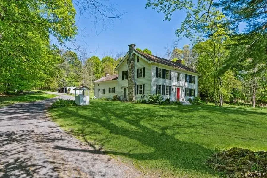 1141 BEEKMAN ROAD Hopewell Junction, NY 12533