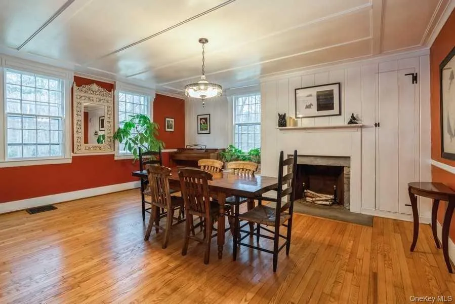 1141 BEEKMAN ROAD Hopewell Junction, NY 12533