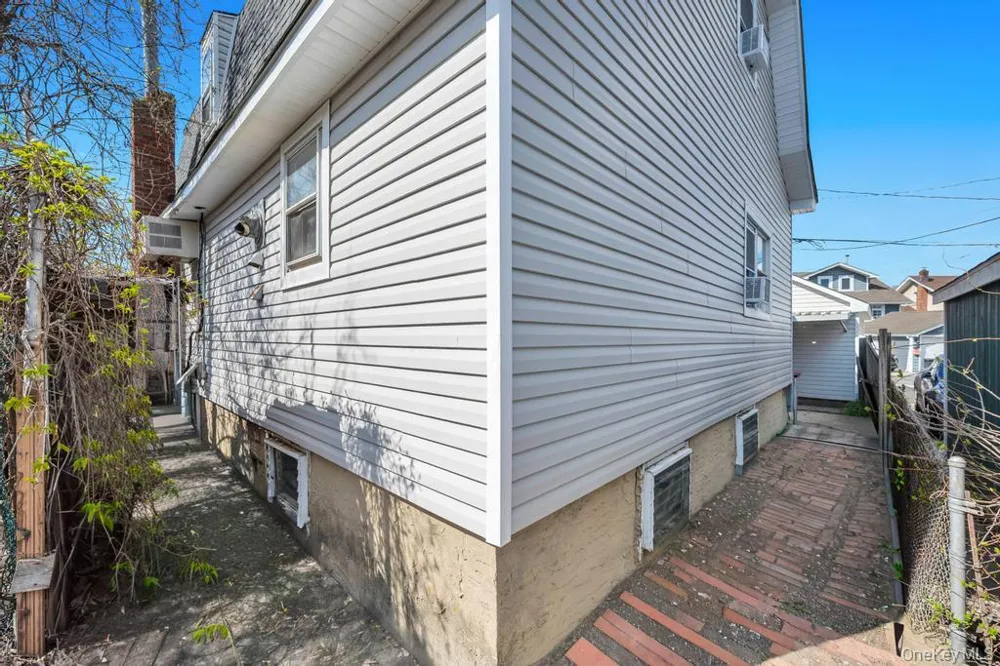 64 West Avenue Lawrence, NY 11559