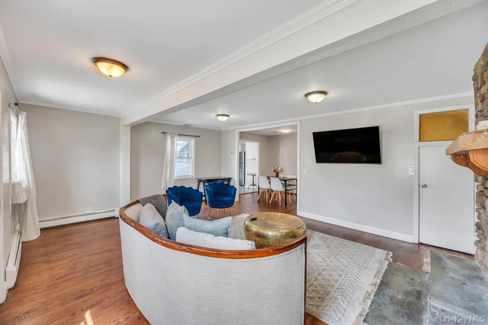 64 West Avenue Lawrence, NY 11559