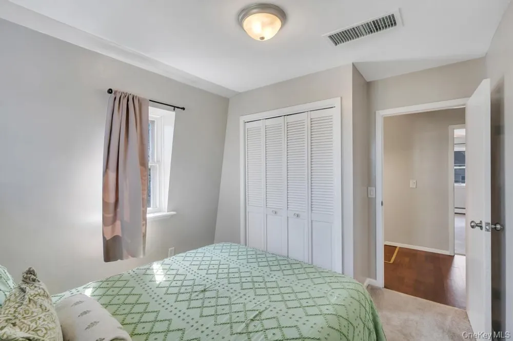 64 West Avenue Lawrence, NY 11559