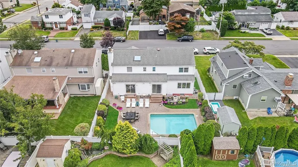 132 Atlantic Avenue Massapequa Park, NY 11762