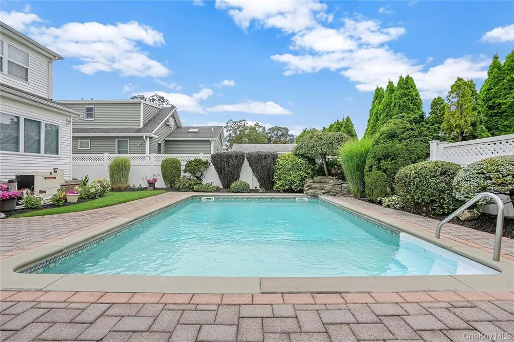 132 Atlantic Avenue Massapequa Park, NY 11762