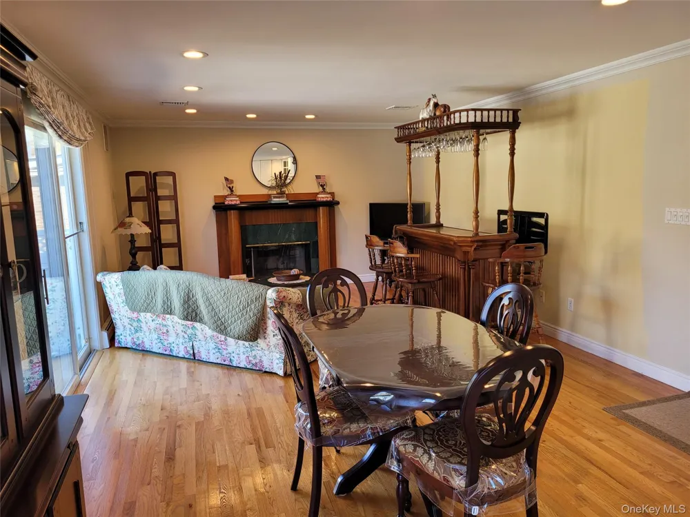 132 Atlantic Avenue Massapequa Park, NY 11762