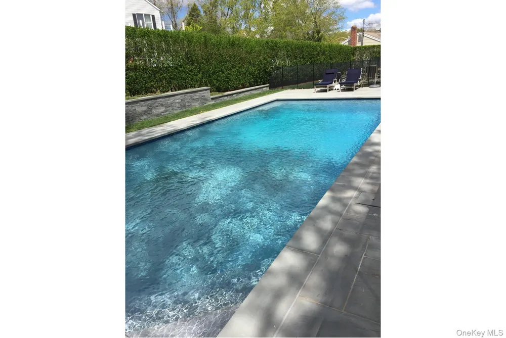 23 Landing Lane Southampton, NY 11968