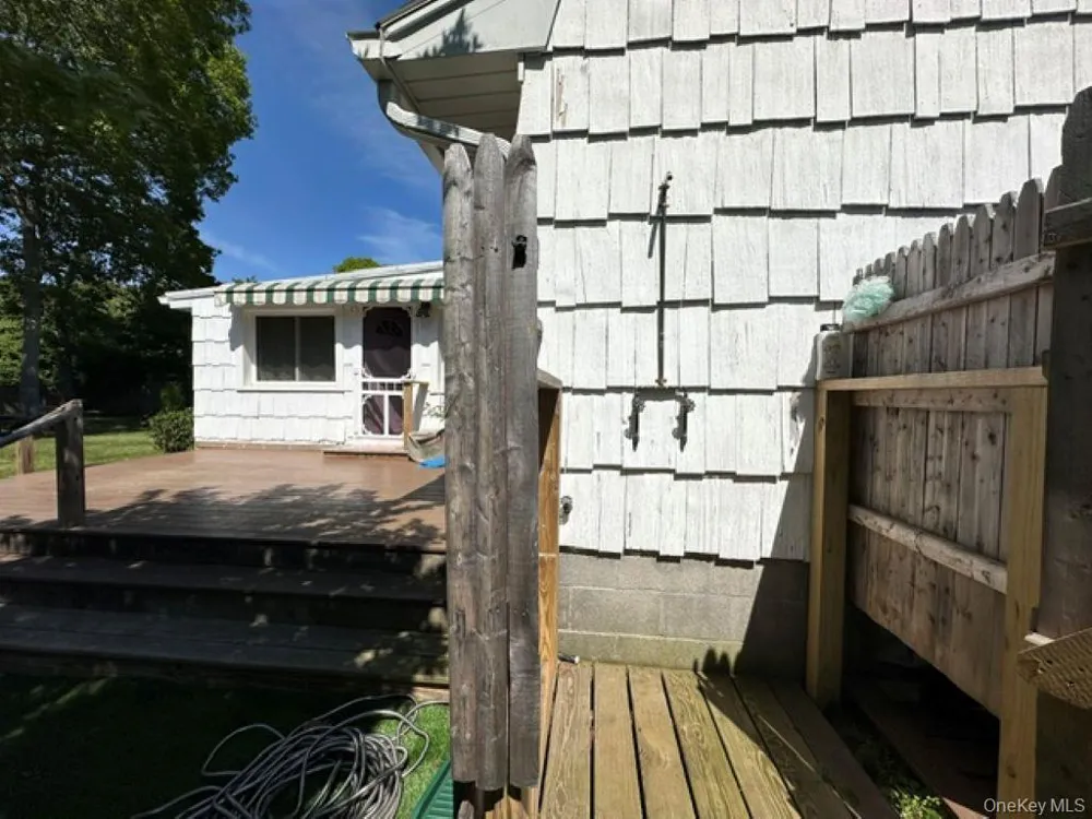 29 Maryland Boulevard Hampton Bays, NY 11946
