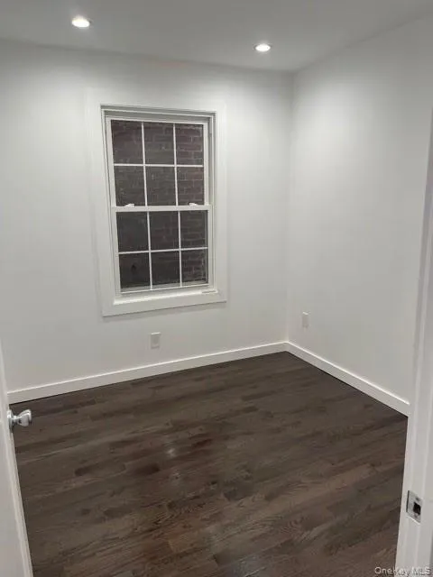 235 E 235th Street Bronx, NY 10470