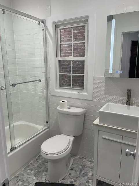 235 E 235th Street Bronx, NY 10470