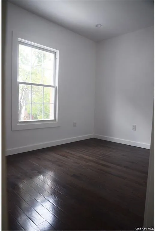 235 E 235th Street Bronx, NY 10470