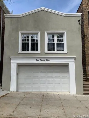 235 E 235th Street Bronx, NY 10470
