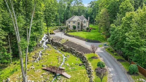 53 Gibson Hill Road