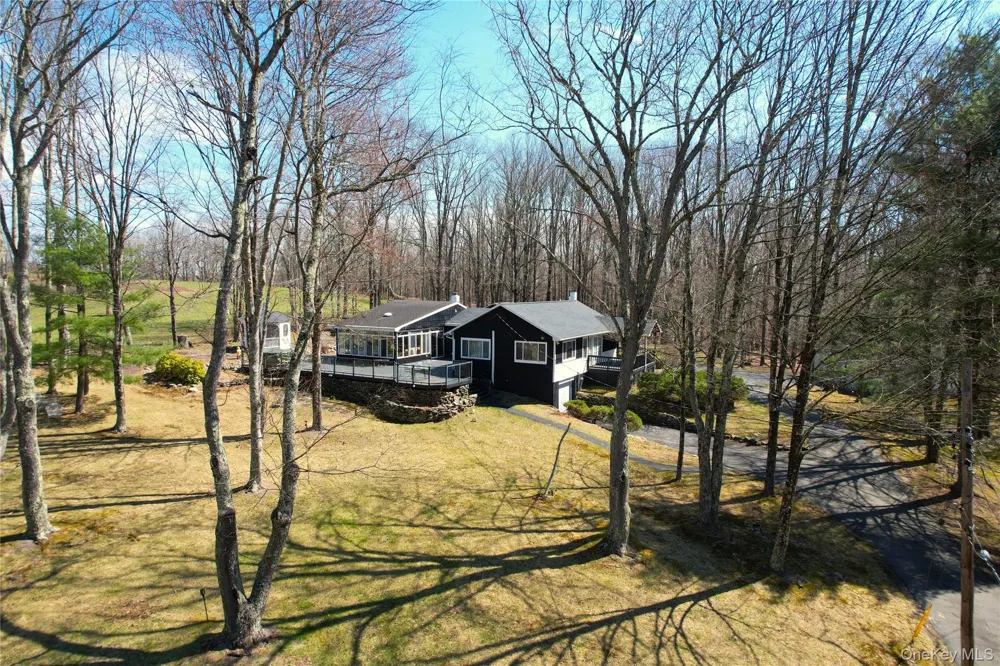 8 W Delaware Place Extension Smallwood, NY 12778