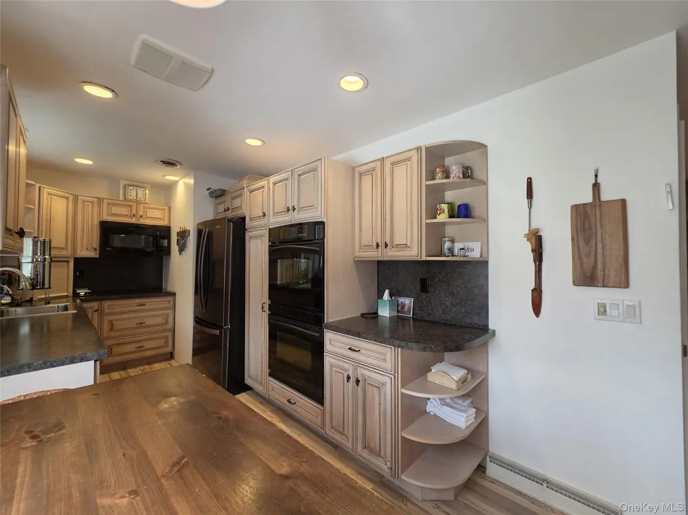 8 W Delaware Place Extension Smallwood, NY 12778