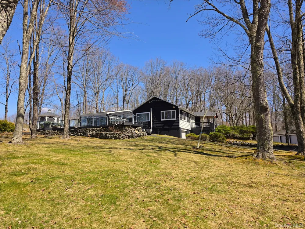 8 W Delaware Place Extension Smallwood, NY 12778