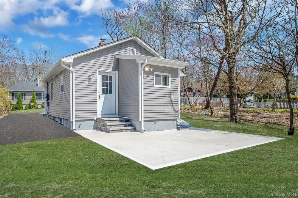 18 Cove Drive Sound Beach, NY 11789