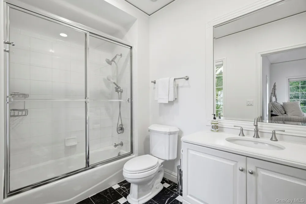 2 Coventry Court Larchmont, NY 10538