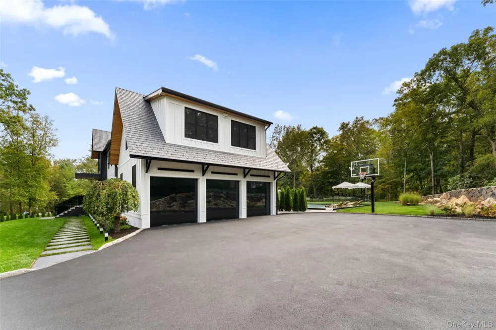 45 Pine Hill Drive South Salem, NY 10590