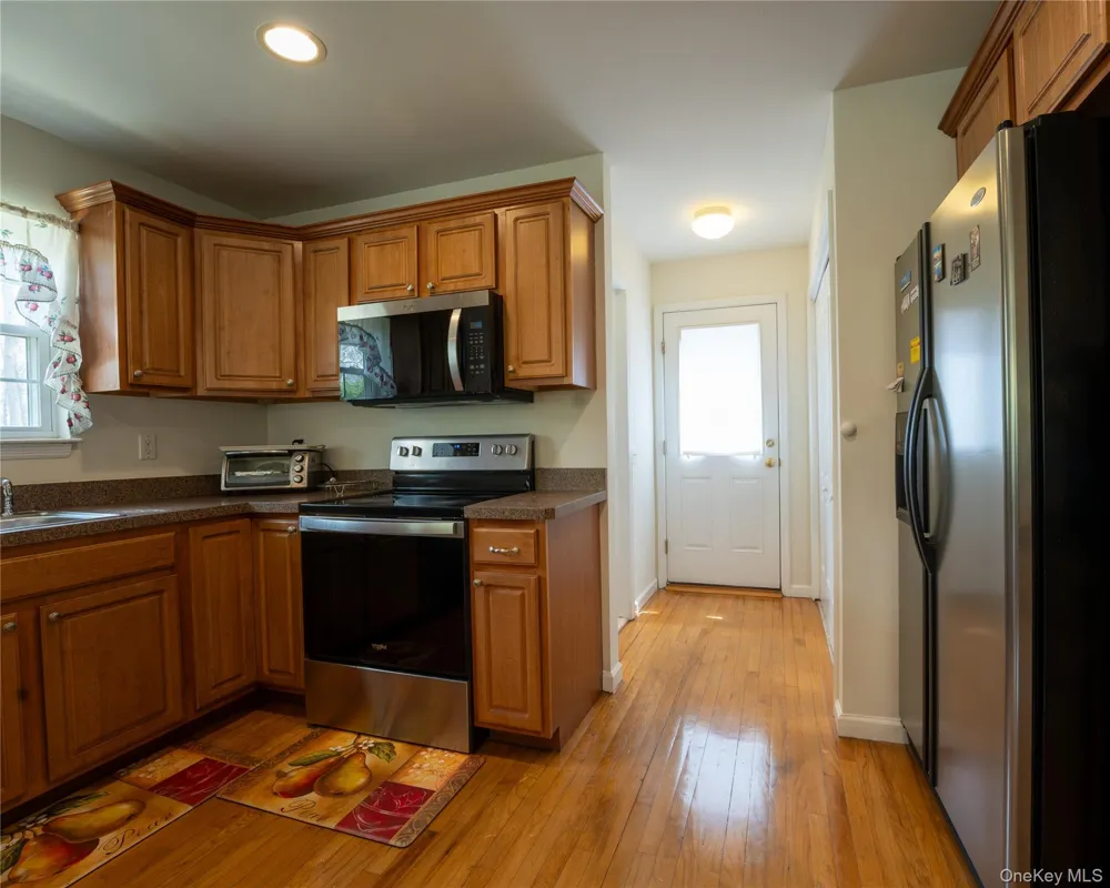 49 S Cozine Road Center Moriches, NY 11934