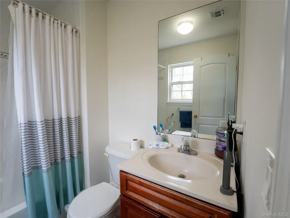 49 S Cozine Road Center Moriches, NY 11934