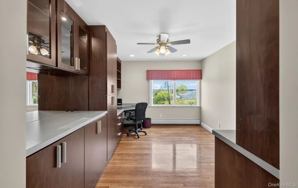 16 E Slope Road Bayville, NY 11709