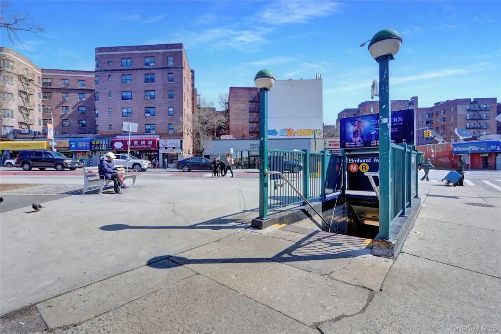 4511 82nd Street #W8G Elmhurst, NY 11373