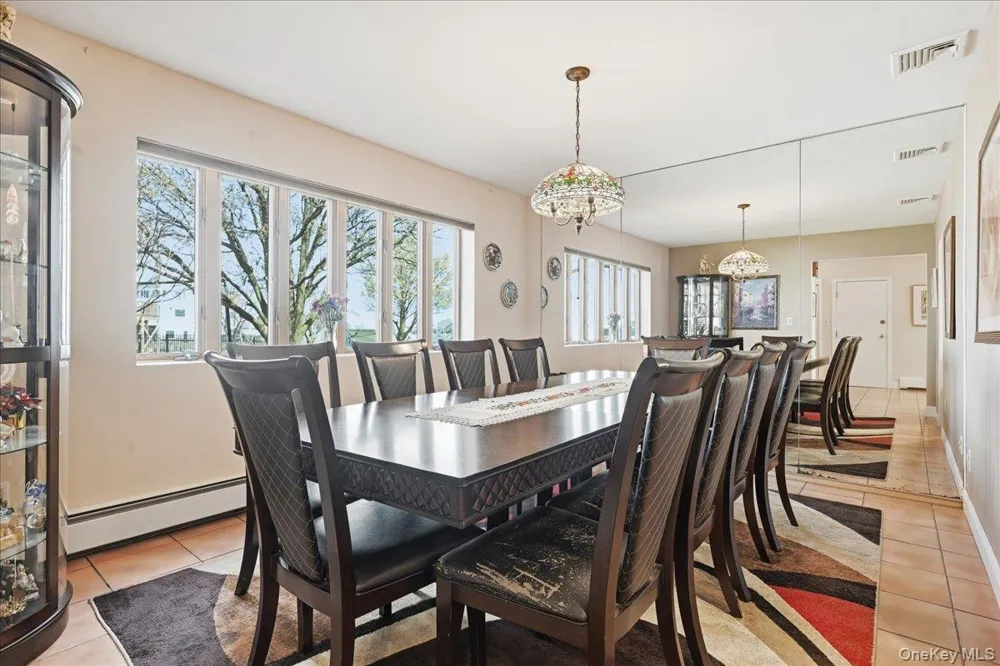 648 Nassau Avenue Freeport, NY 11520