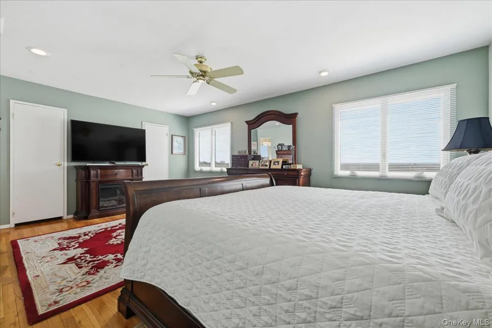 648 Nassau Avenue Freeport, NY 11520