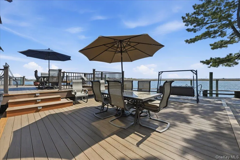 648 Nassau Avenue Freeport, NY 11520