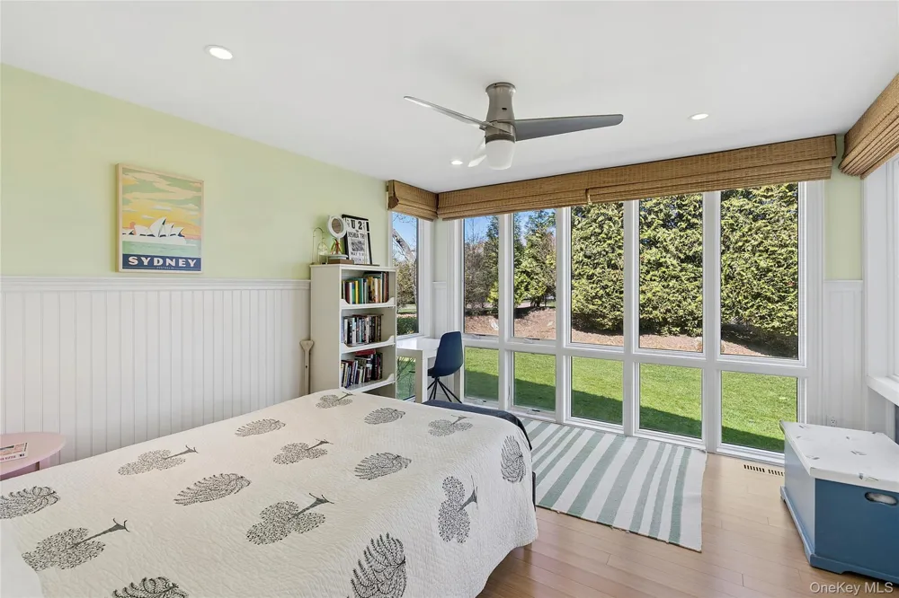 32 Tuthill Lane Remsenburg, NY 11960