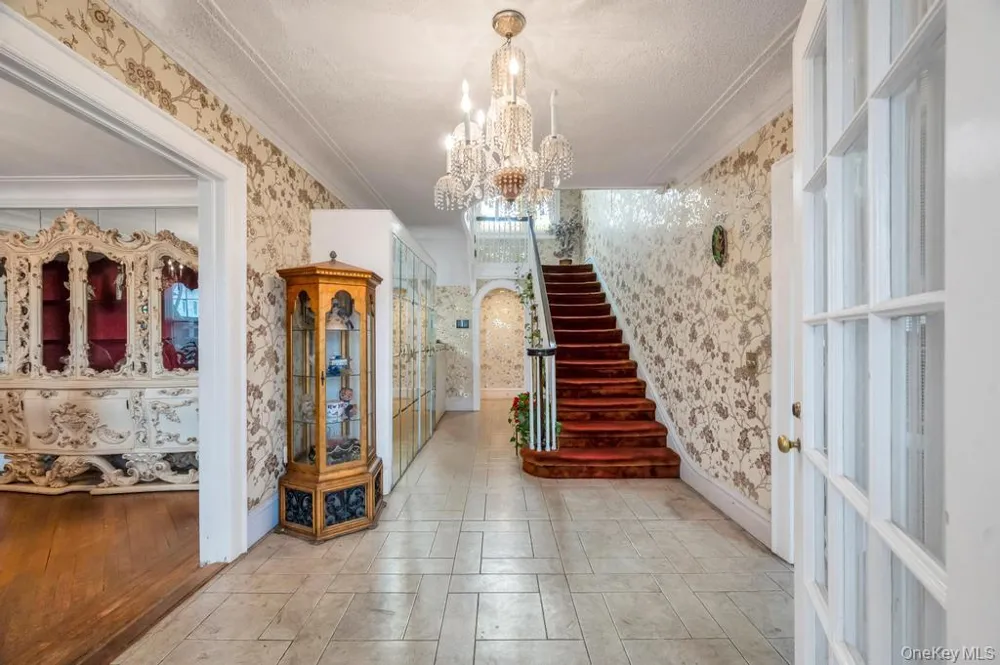 88-35 193rd Street Hollis, NY 11423
