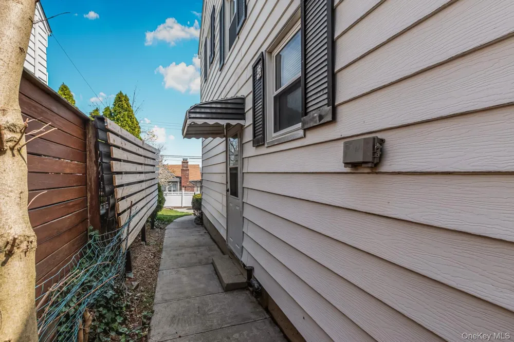 31 Emmett Place Yonkers, NY 10703
