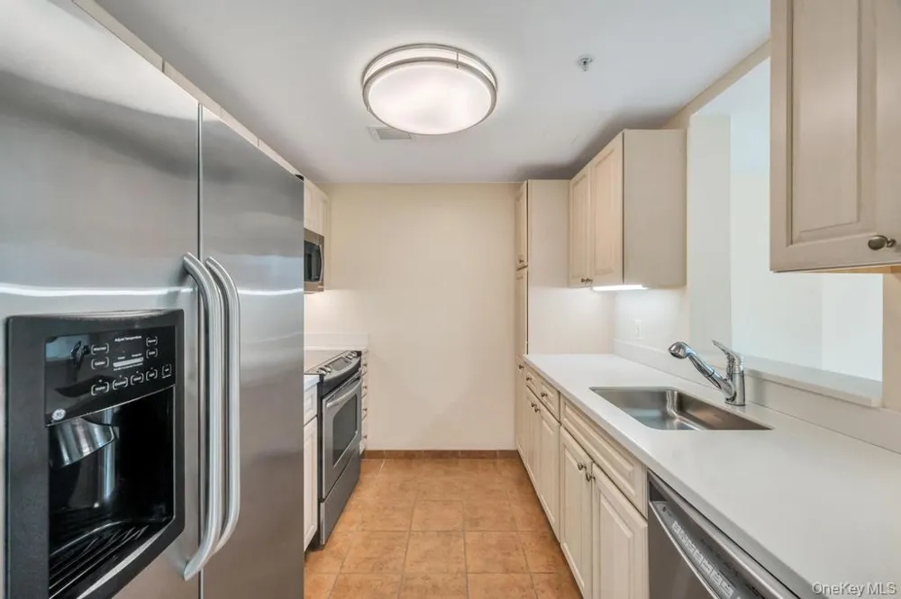 300 E Overlook #240 Port Washington, NY 11050