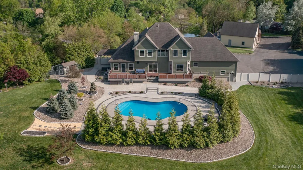 163 Hapeman Hill Road Red Hook, NY 12571