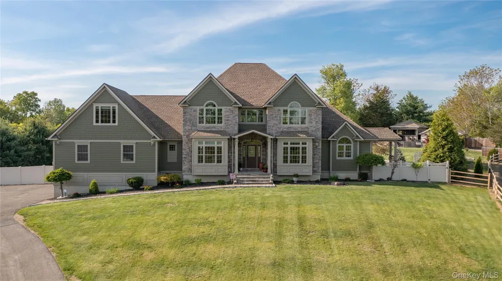 163 Hapeman Hill Road Red Hook, NY 12571