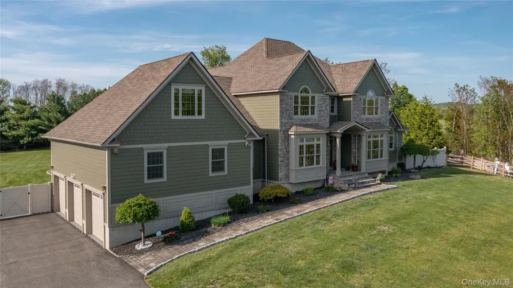 163 Hapeman Hill Road Red Hook, NY 12571