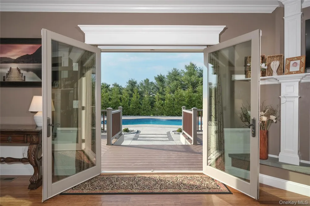 163 Hapeman Hill Road Red Hook, NY 12571