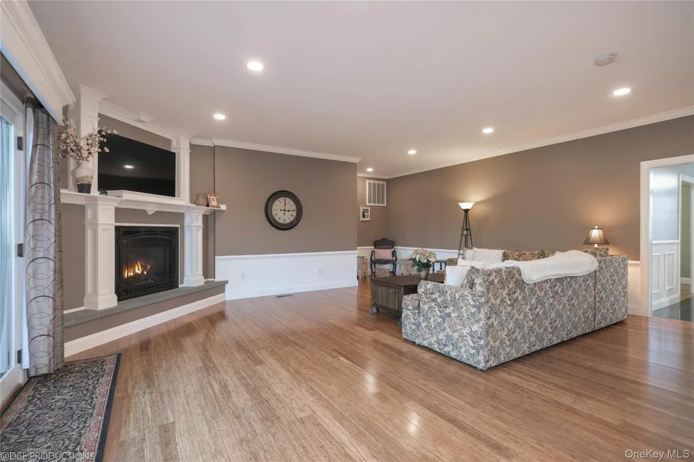 163 Hapeman Hill Road Red Hook, NY 12571