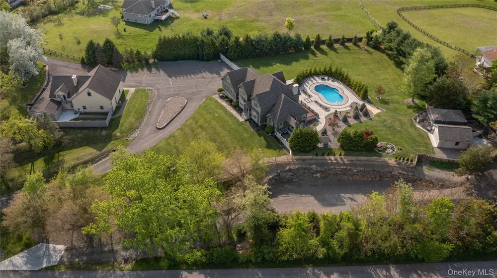 163 Hapeman Hill Road Red Hook, NY 12571