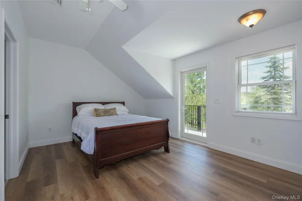 163 Hapeman Hill Road Red Hook, NY 12571