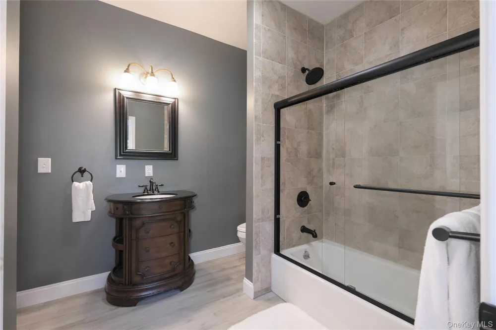 163 Hapeman Hill Road Red Hook, NY 12571