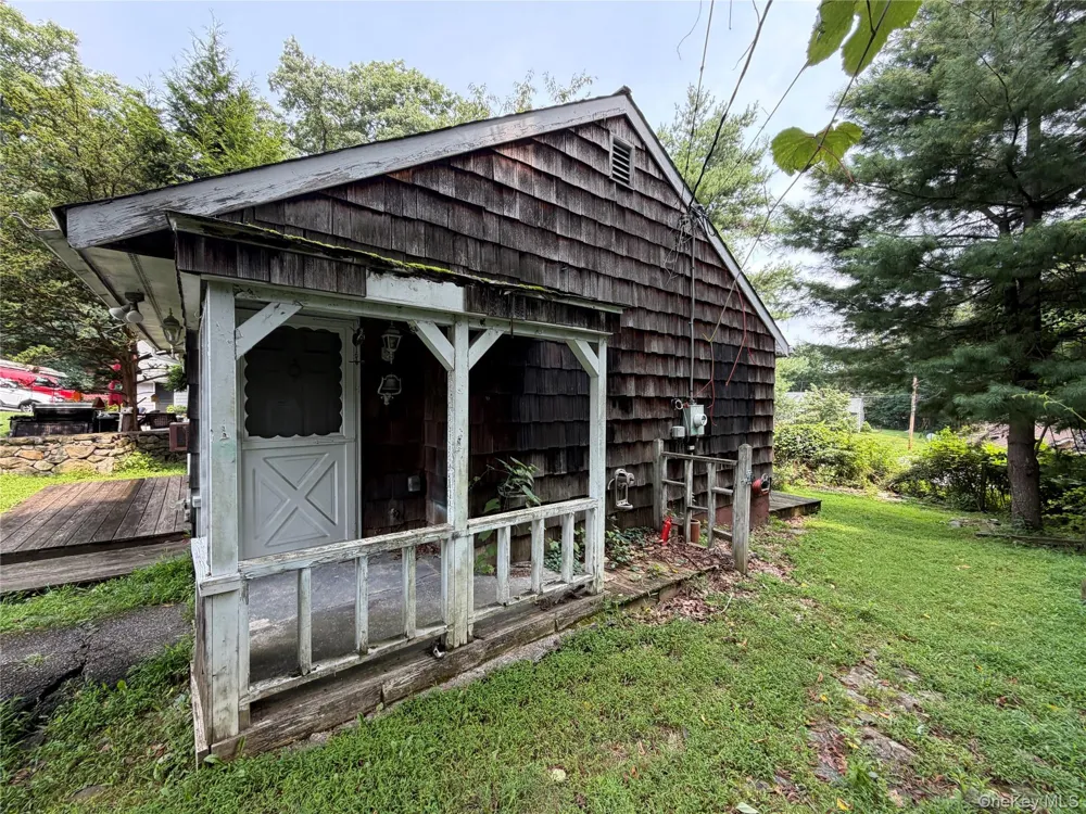 6 Shenorock Drive Yorktown Heights, NY 10598