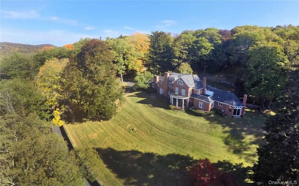 262 Tuxedo Road Tuxedo Park, NY 10987