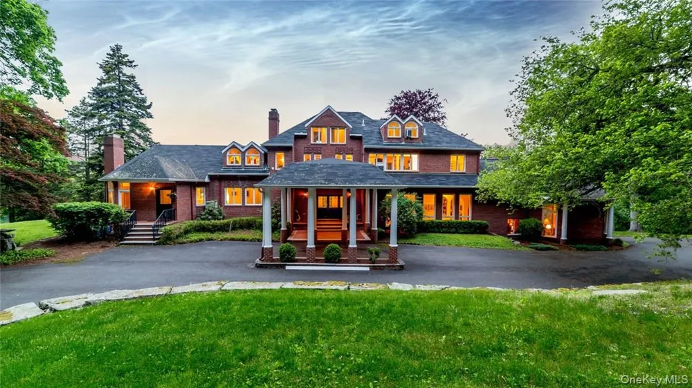 262 Tuxedo Road Tuxedo Park, NY 10987