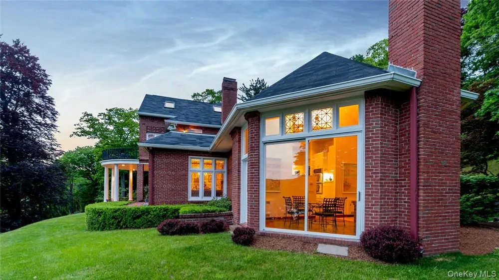 262 Tuxedo Road Tuxedo Park, NY 10987