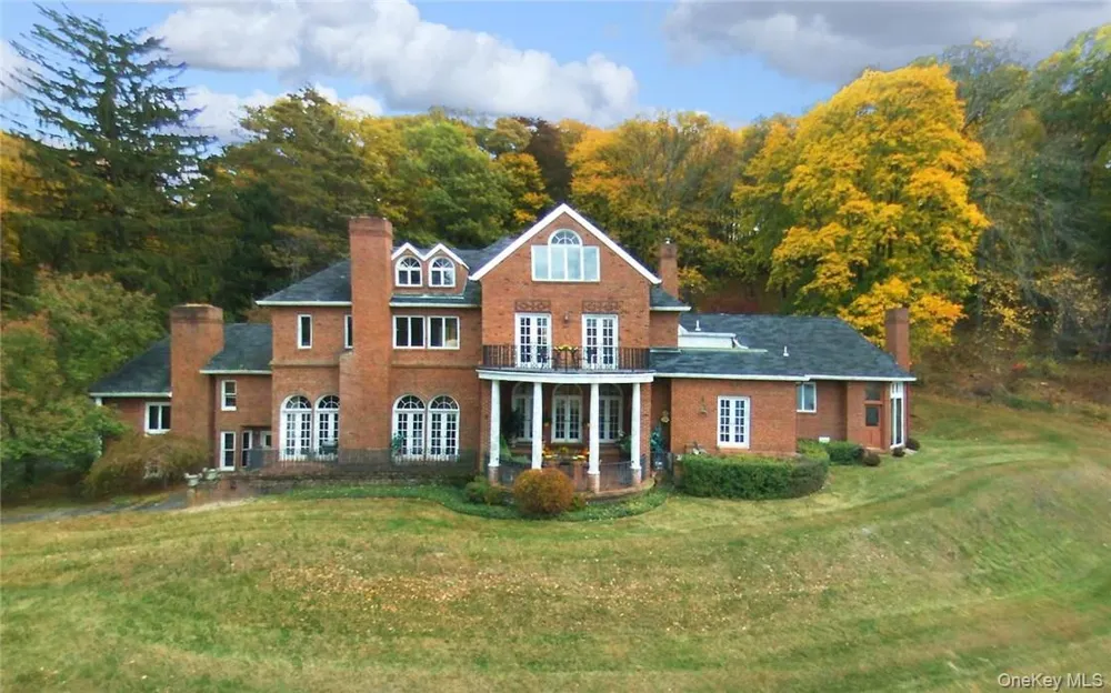 262 Tuxedo Road Tuxedo Park, NY 10987