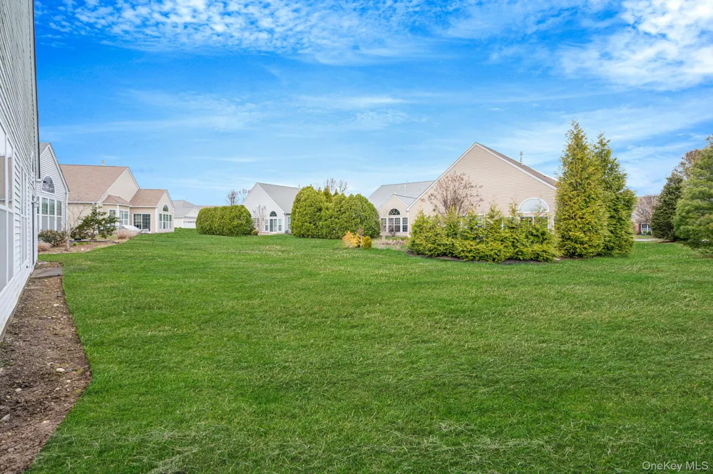 16 Oakhurst Court Mount Sinai, NY 11766