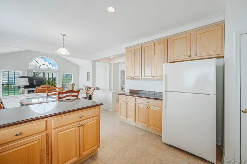 16 Oakhurst Court Mount Sinai, NY 11766