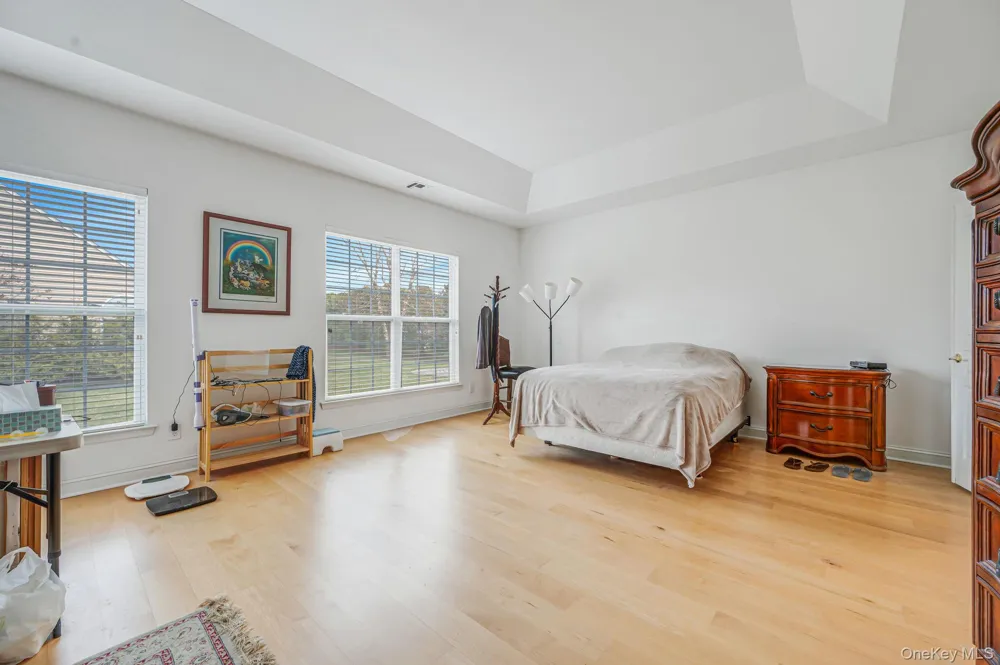 16 Oakhurst Court Mount Sinai, NY 11766